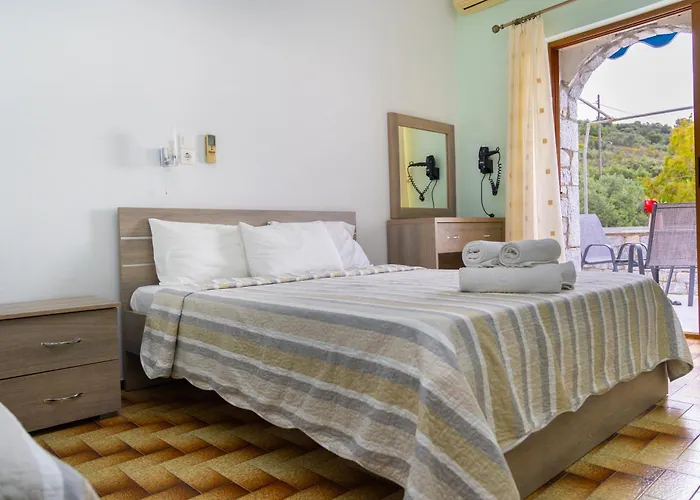 Gasthuis Panorama Pírgos Dhiroú