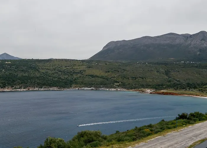 Panorama Pírgos Dhiroú